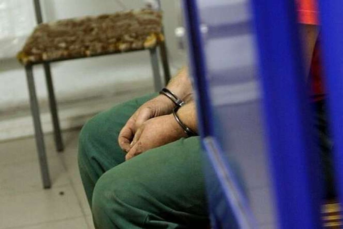 Posiedzi za ciastko i mięso z szaletu? Posiedzi za ciastko i mięso z szaletu?