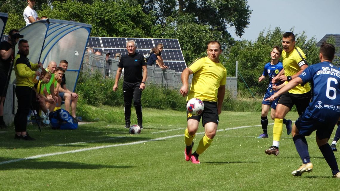 Posiłki z Warszawy pomogły odnieść Astrze Leśniowice historyczny sukces