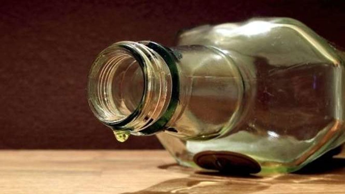 Poskarżył się na domowników. Sam dostał mandat 