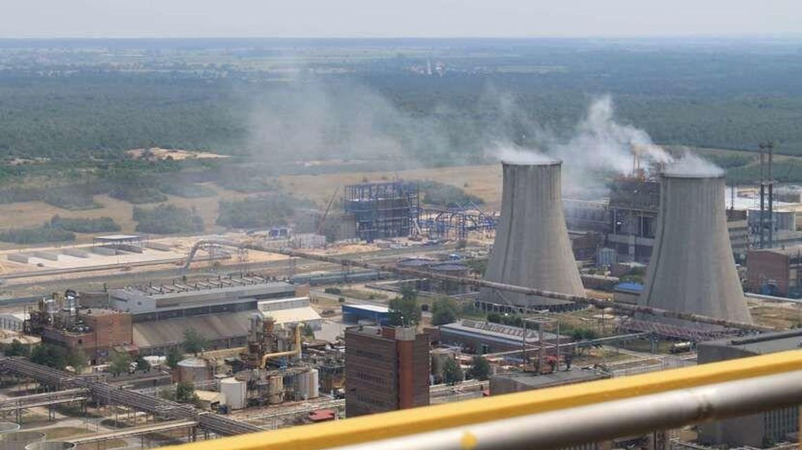 Poślizg z rekordowym przetargiem na rozbudowę elektrociepłowni w Azotach
