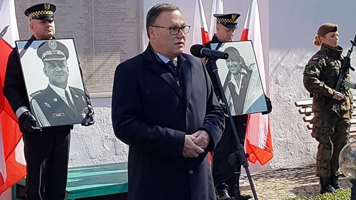 Posłowie PO zawiadomili prokuraturę po słowach senatora Biereckiego 