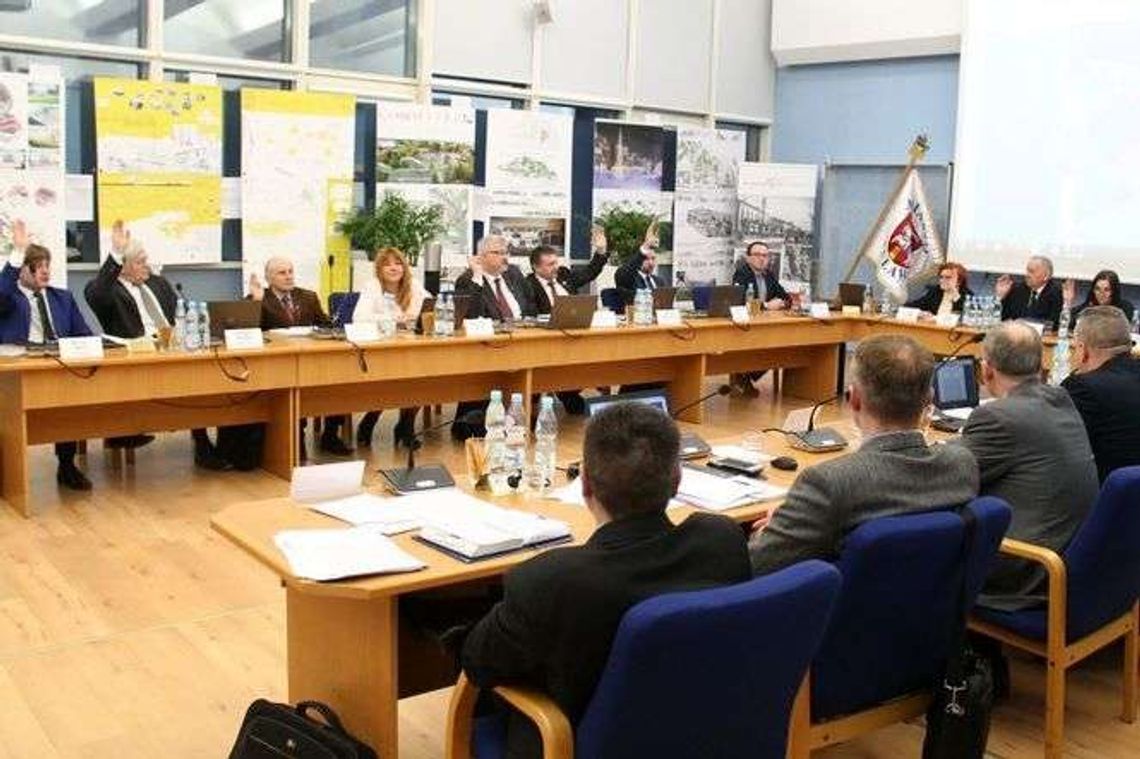 "Pośpiech nie zawsze jest wskazany". Puławscy radni muszą zmienić kontrowersyjną uchwałę 