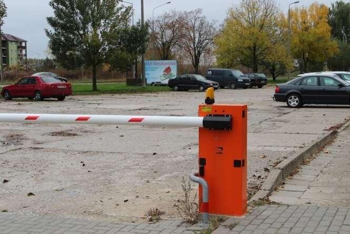 Postawili szlaban na osiedlu. "Karetka nie mogła podjechać"