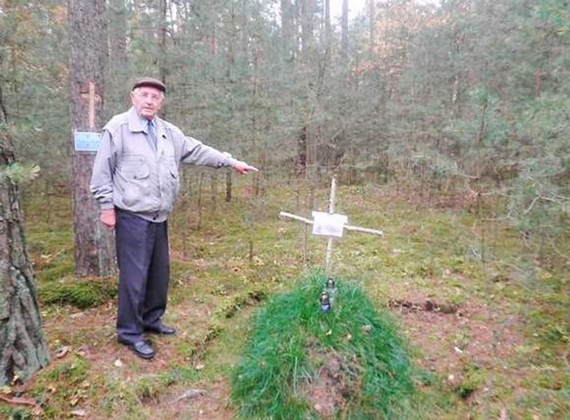 Poszedł na grzyby i znalazł w lesie grób. Dwa miesiące temu jeszcze go tam nie było