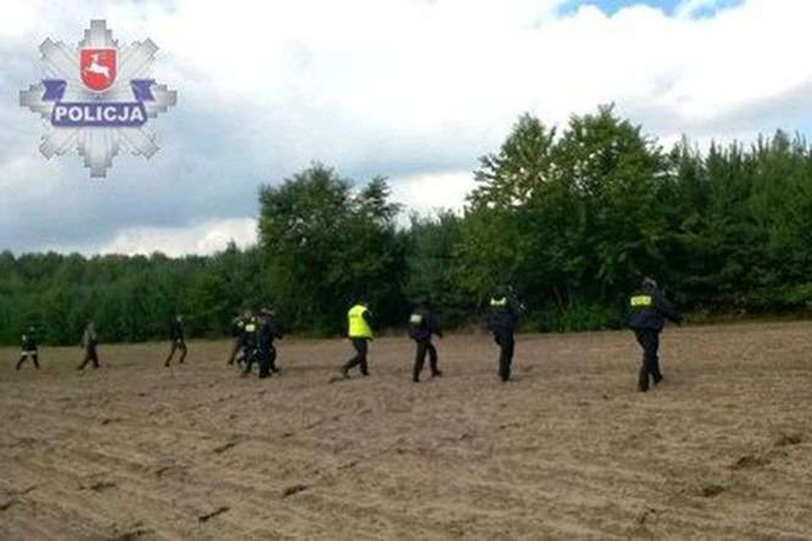 Poszła na grzyby do lasu i nie wróciła. Szukało jej kilkadziesiąt osób. Przez 17 godzin