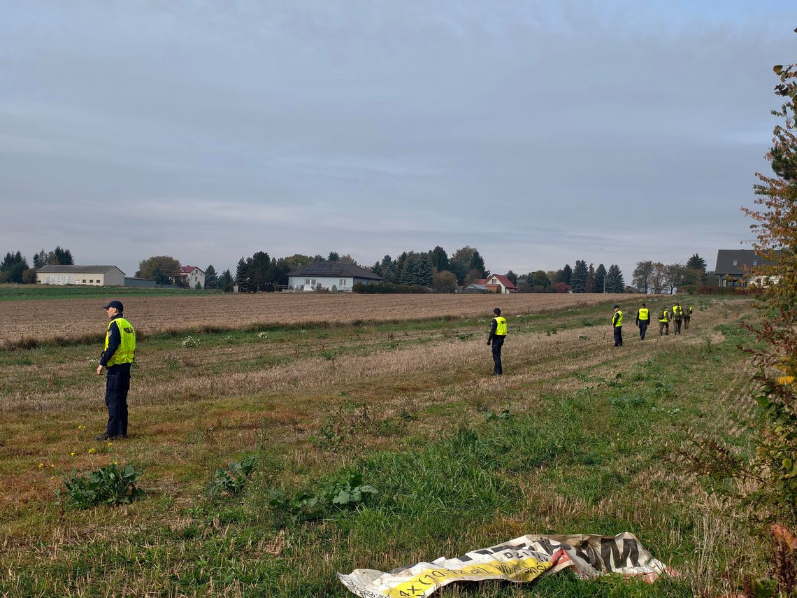 Poszukiwania w okolicy Zalewu Zemborzyckiego. Policja i wojsko nic nie znalazły Poszukiwania w okolicy Zalewu Zemborzyckiego. Policja i wojsko nic nie znalazły