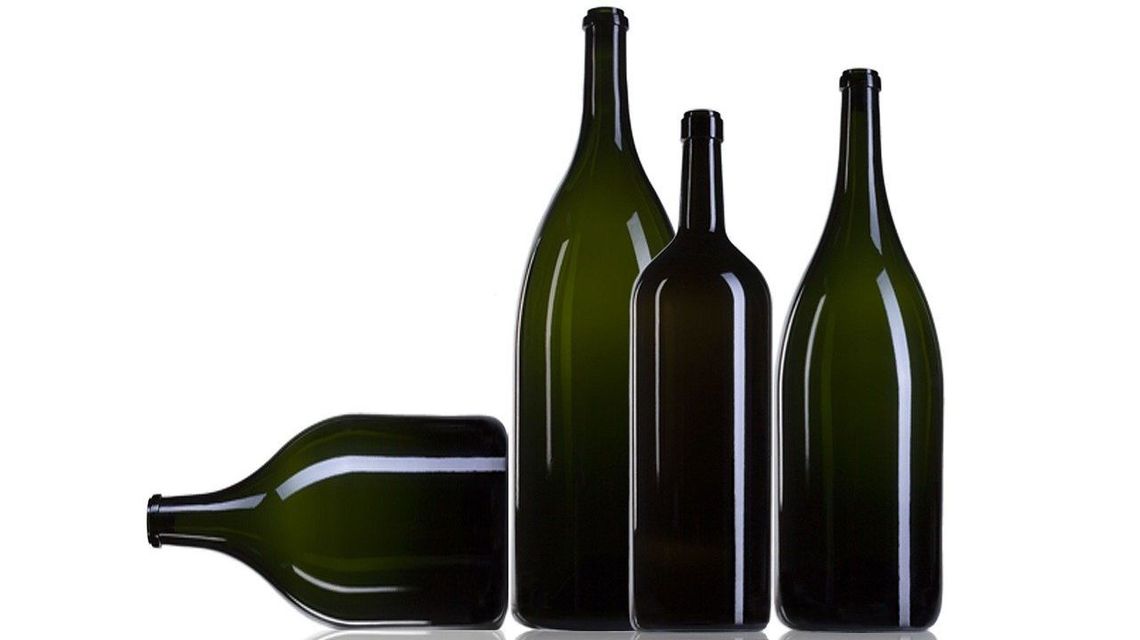 Poszukiwany 4 listami gończymi wpadł na kradzieży 6 butelek alkoholu