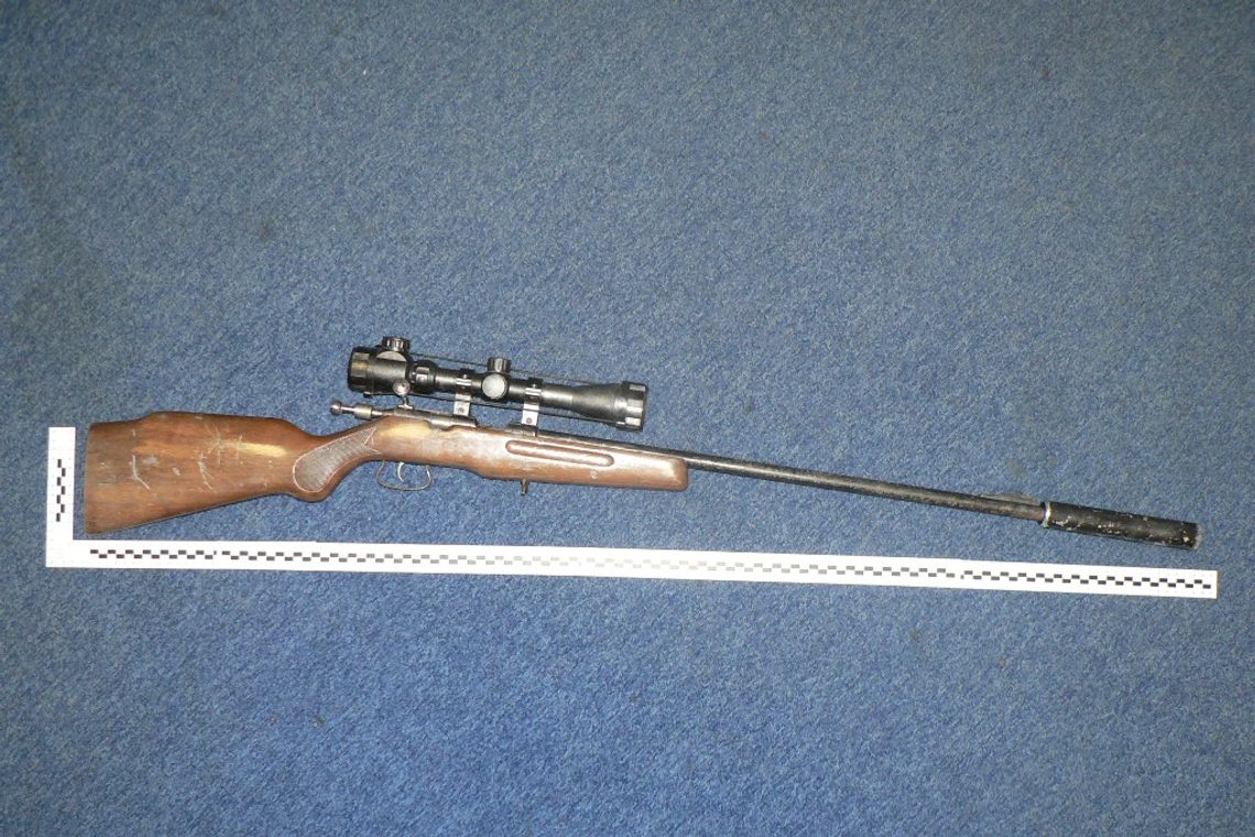 Potoki: Znaleźli papierosy z przemytu i broń