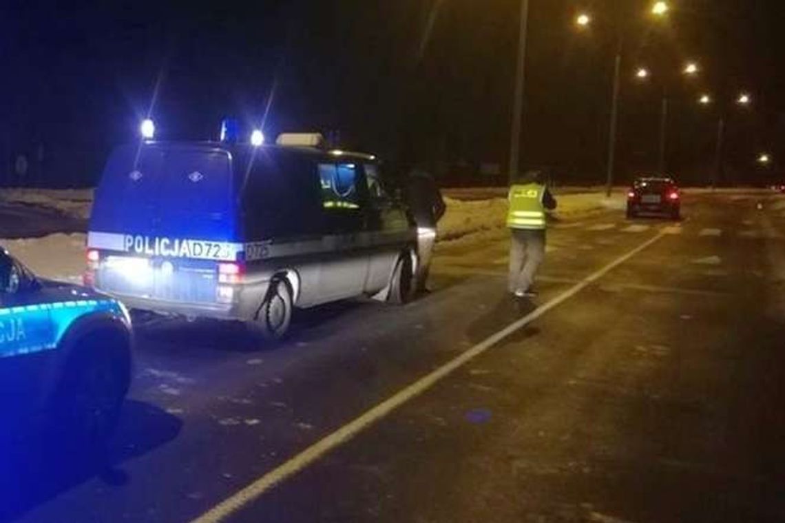 Potrącił 14-latkę na przejściu, stracił prawo jazdy Potrącił 14-latkę na przejściu, stracił prawo jazdy