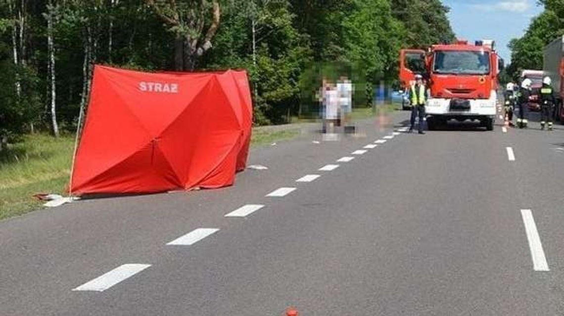 Potrącił 66-latkę przechodzącą przez jezdnię. Kobieta zmarła