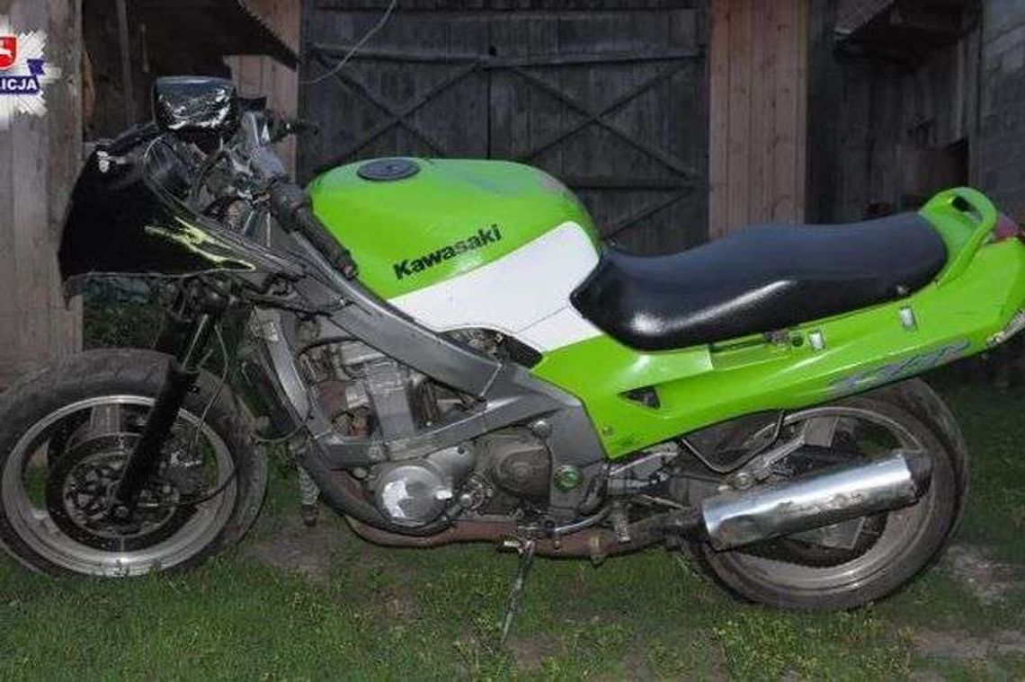 Potrącił idącego mężczyznę i uciekł. Do więzienia trafił jednak pieszy Potrącił idącego mężczyznę i uciekł. Do więzienia trafił jednak pieszy