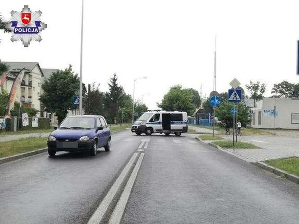 Potrąciła ją na przejściu. 23-latka w szpitalu