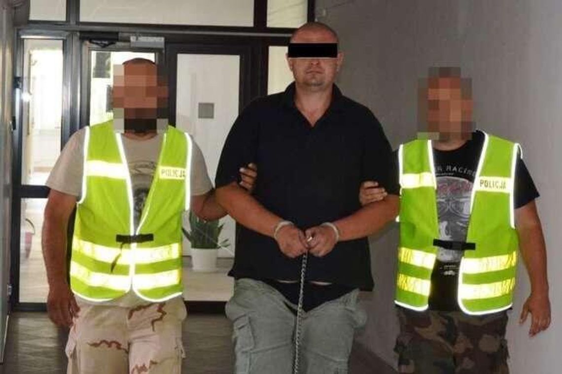 Potrójne zabójstwo w Piaskach Szlacheckich. 30-latka zbada psychiatra