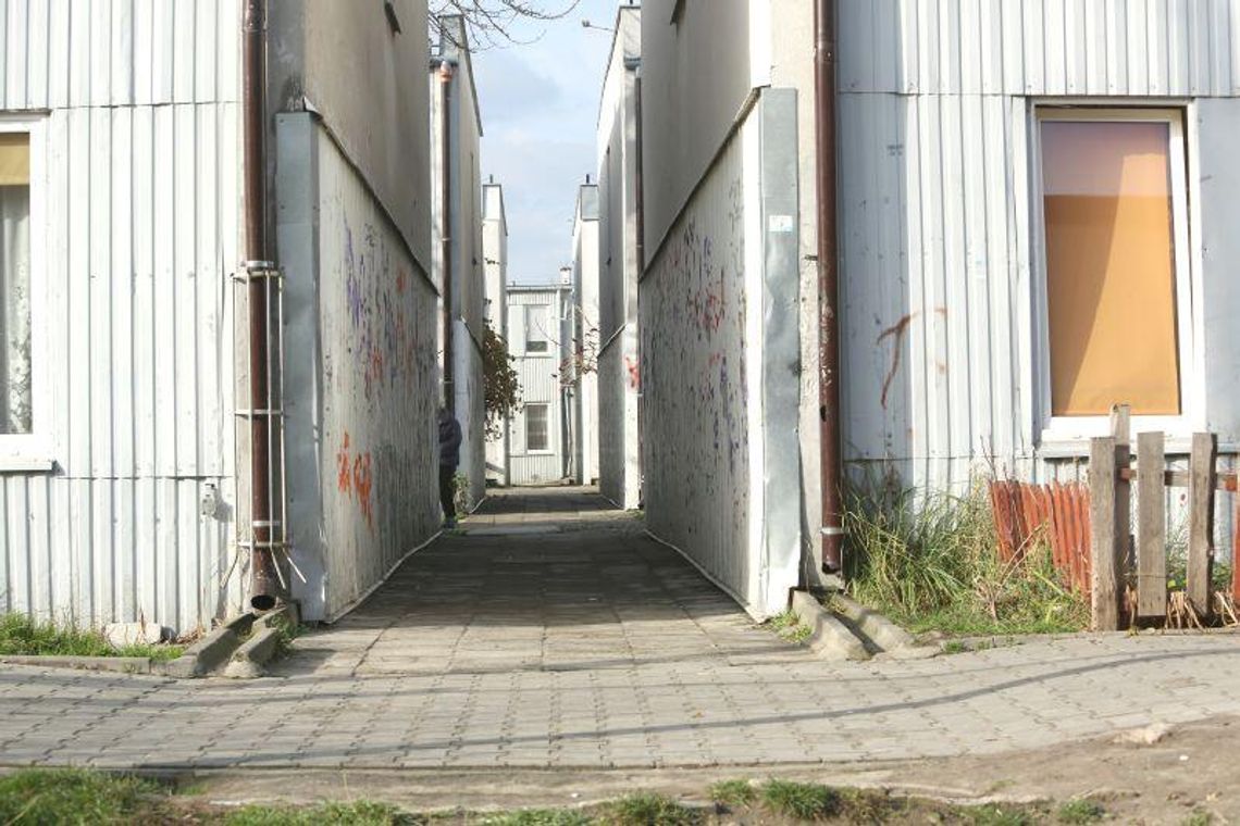Potrzeba tysiąc lokali socjalnych. Miasto nie planuje ich budowy