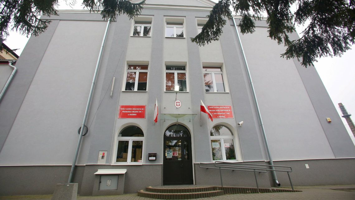 Potrzeba więcej pieniędzy na halę sportową dla szkoły w Kraśniku