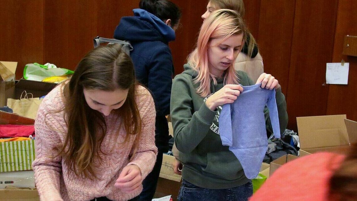 Potrzebne osoby do sortowania czy transportowania. Lubelska Caritas pomaga Ukraińcom