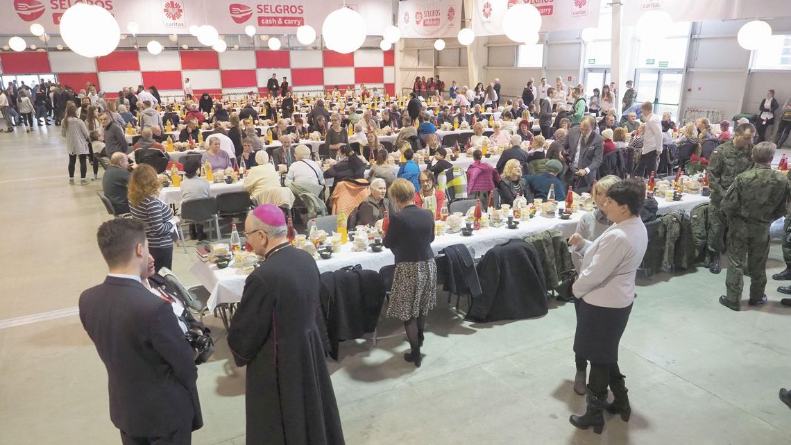 Potrzebni chętni do pomocy przy organizacji Wigilli Miłosierdzia Potrzebni chętni do pomocy przy organizacji Wigilli Miłosierdzia