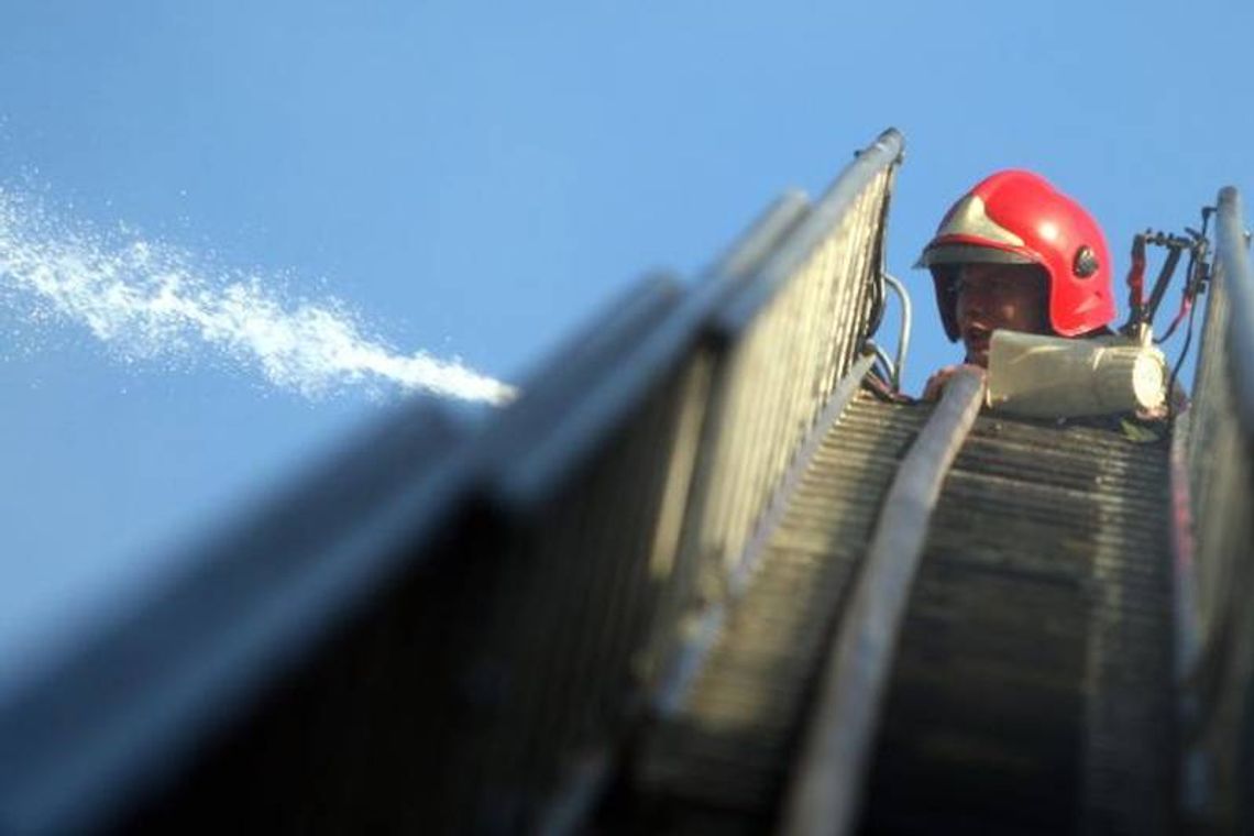 Pow. biłgorajski: Pożar w suszarni drewna. Są duże straty