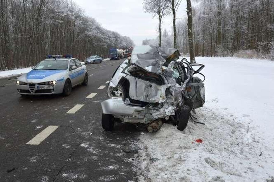 Poważny wypadek koło Chełma, ranne dziecko (zdjęcia)