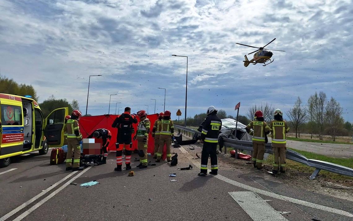 Poważny wypadek w Starej Wsi. Trzy osoby trafiły do szpitali