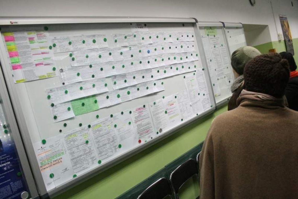 Powiat puławski. Bezrobocie spada, młodzi wyjeżdżają