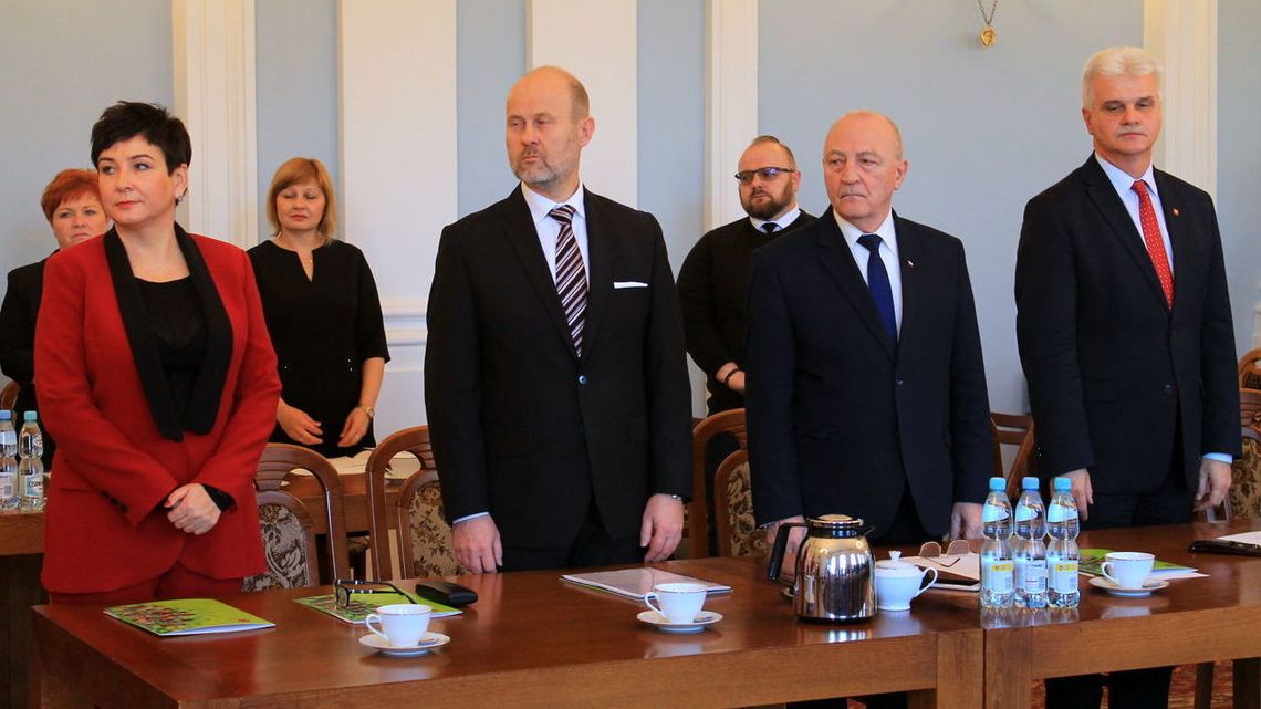 Powiat puławski: Radni ustalili zarobki nowego starosty