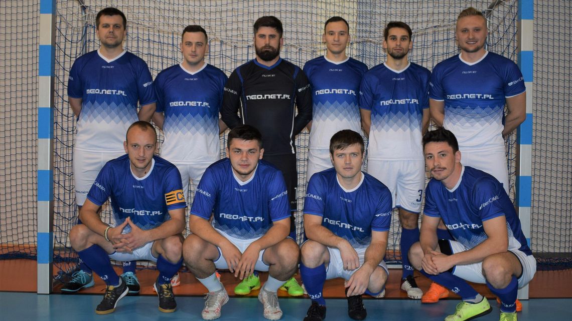 Powiatowa Amatorska Liga Futsalu: Pierwsza porażka Dywanów