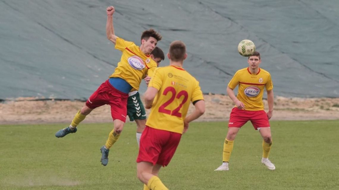 Powiślak - Orlęta Łuków 2:4. Mały krok do utrzymania