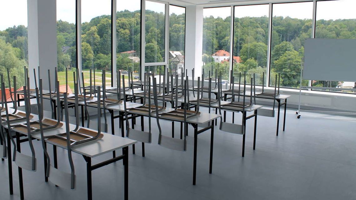 Powrót do szkoły 1 września. MEN  i GIS szykują przepisy epidemiologiczne