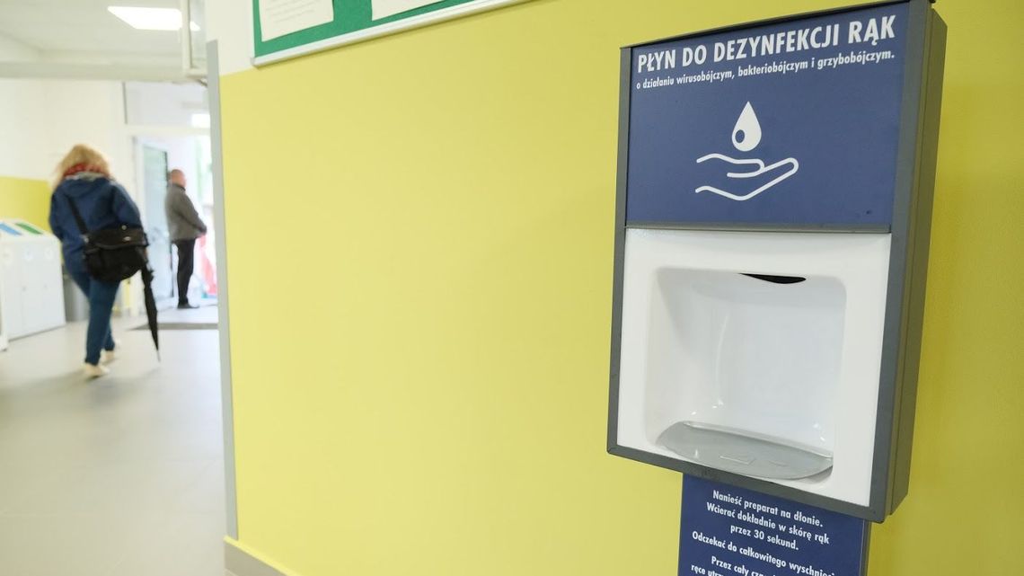 Powrót uczniów do szkół? Minister mówi jedno, wiceminister drugie