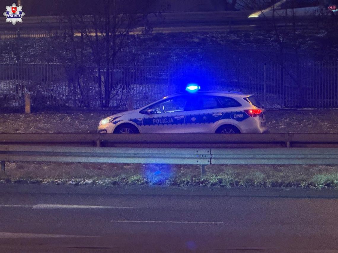 Powroty po świętach. Trudne warunki na drogach i wzmożone kontrole policji