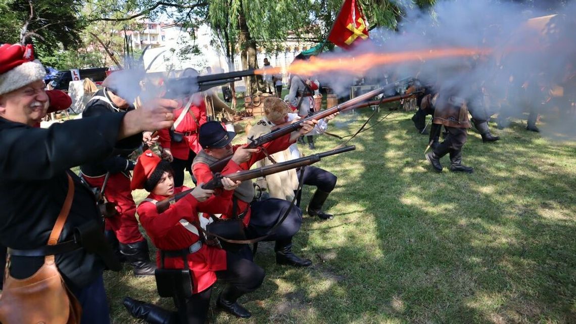 "Powstańcy" strzelą z armat i przejdą ulicami Baranowa