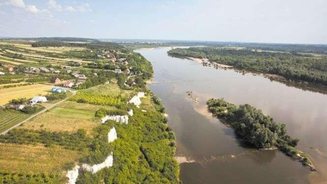 Powstanie bulwar nadwiślański z tarasem widokowym. W przyszłości przystanek dla statków wycieczkowych