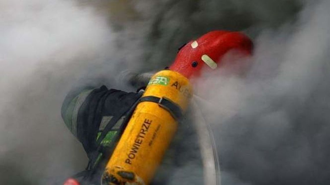 Pożar blaszanego garażu. Zginął 67-latek