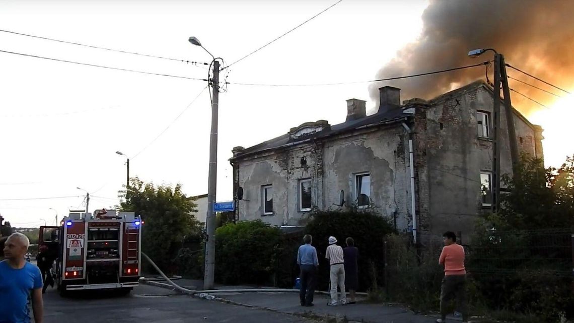 Pożar domu przy ul. Dzierżawnej w Lublinie [wideo]