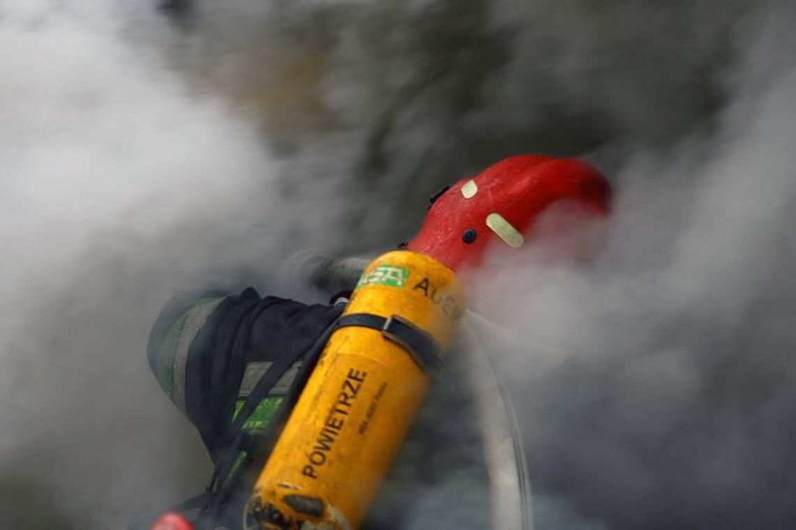 Pożar domu w Jarosławcu. Nie żyje jedna osoba