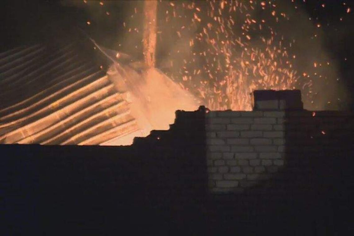 Pożar fermy drobiu. Spłonęło 7 tys. kurcząt (wideo)