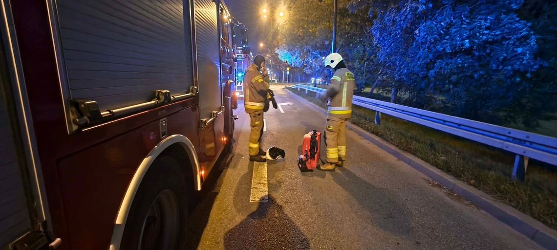 Pożar pustostanu w Lublinie. Z ogniem walczyło 7 zastępów straży pożarnej Pożar pustostanu w Lublinie. Z ogniem walczyło 7 zastępów straży pożarnej