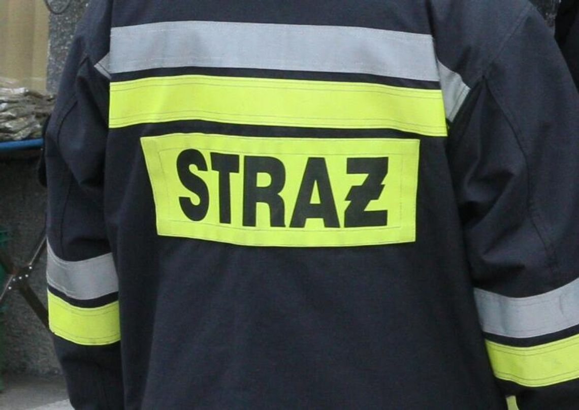 Pożar samochodu przy ul. Dunikowskiego Pożar samochodu przy ul. Dunikowskiego