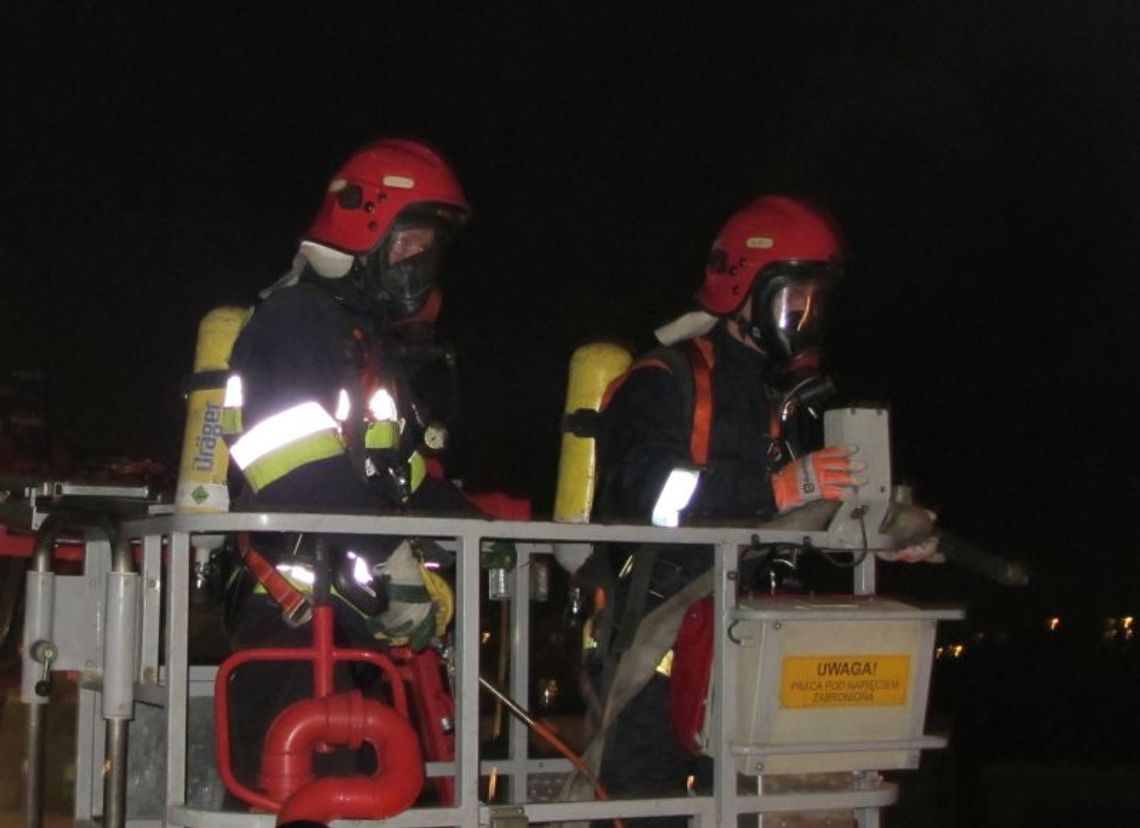 Pożar w Łukowie: Dwie kobiety trafiły do szpitala