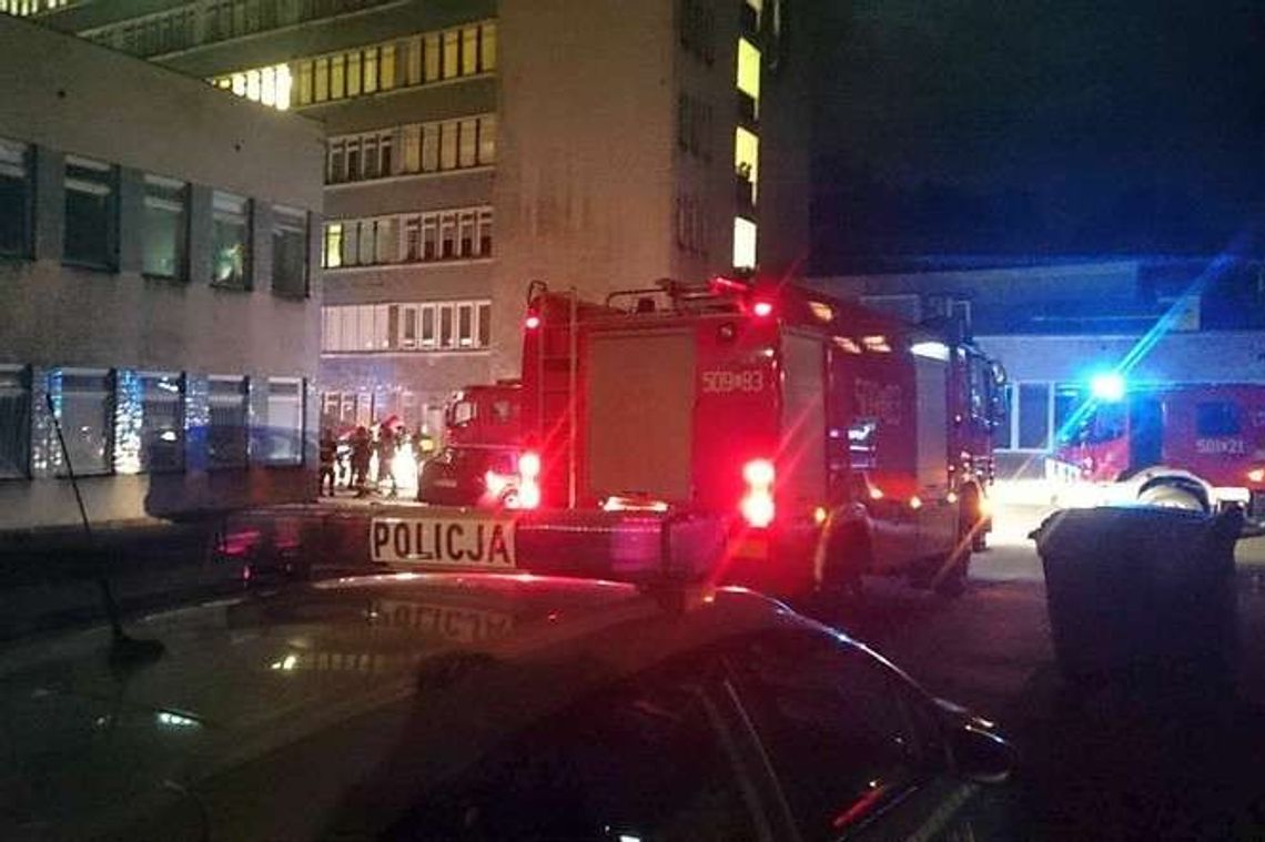 Pożar w szpitalu w Puławach. Ogień zaprószył pacjent zapalniczką