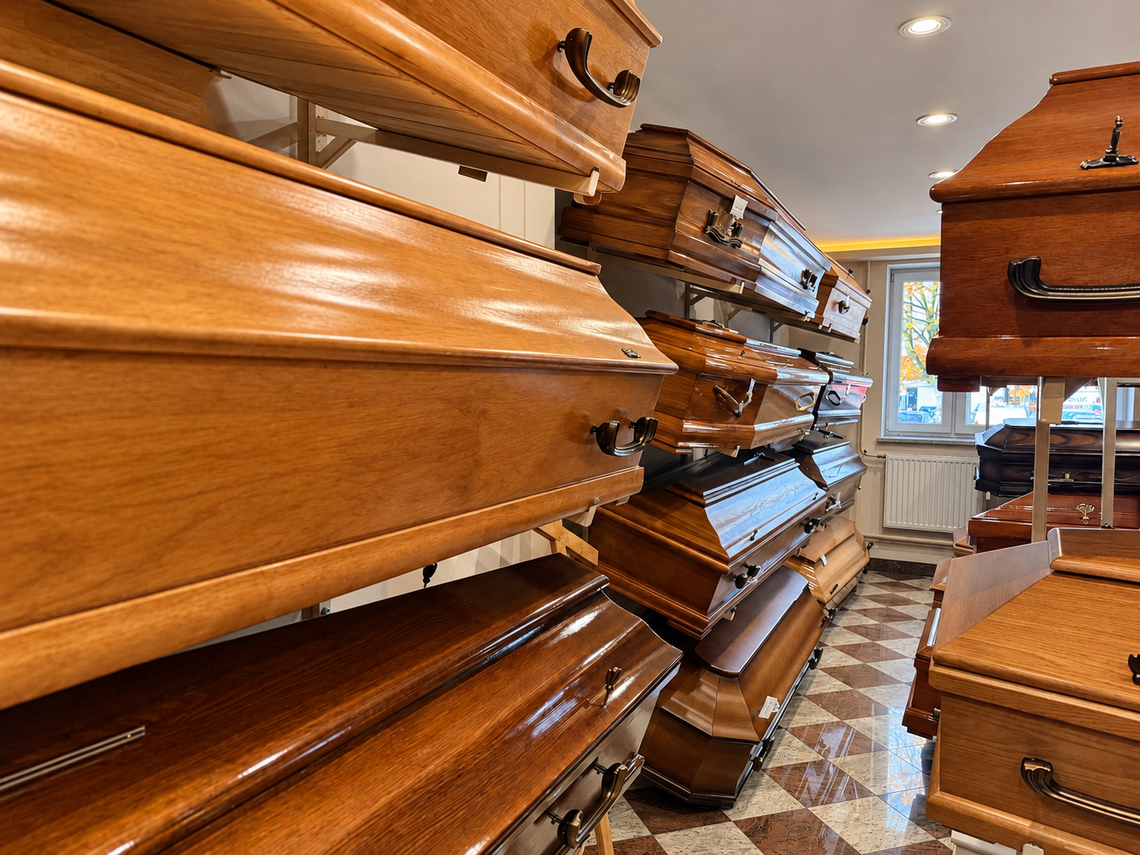 Tajemnice branży funeralnej - moda, zwyczaje, przesądy i kod QR