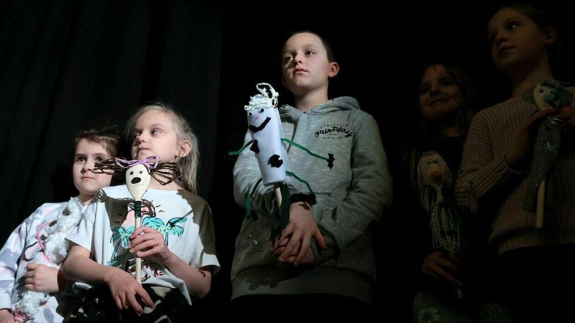 Pożegnanie ferii 2023. Superfajna „Pchła Szachrajka” – to dopiero była bajka!