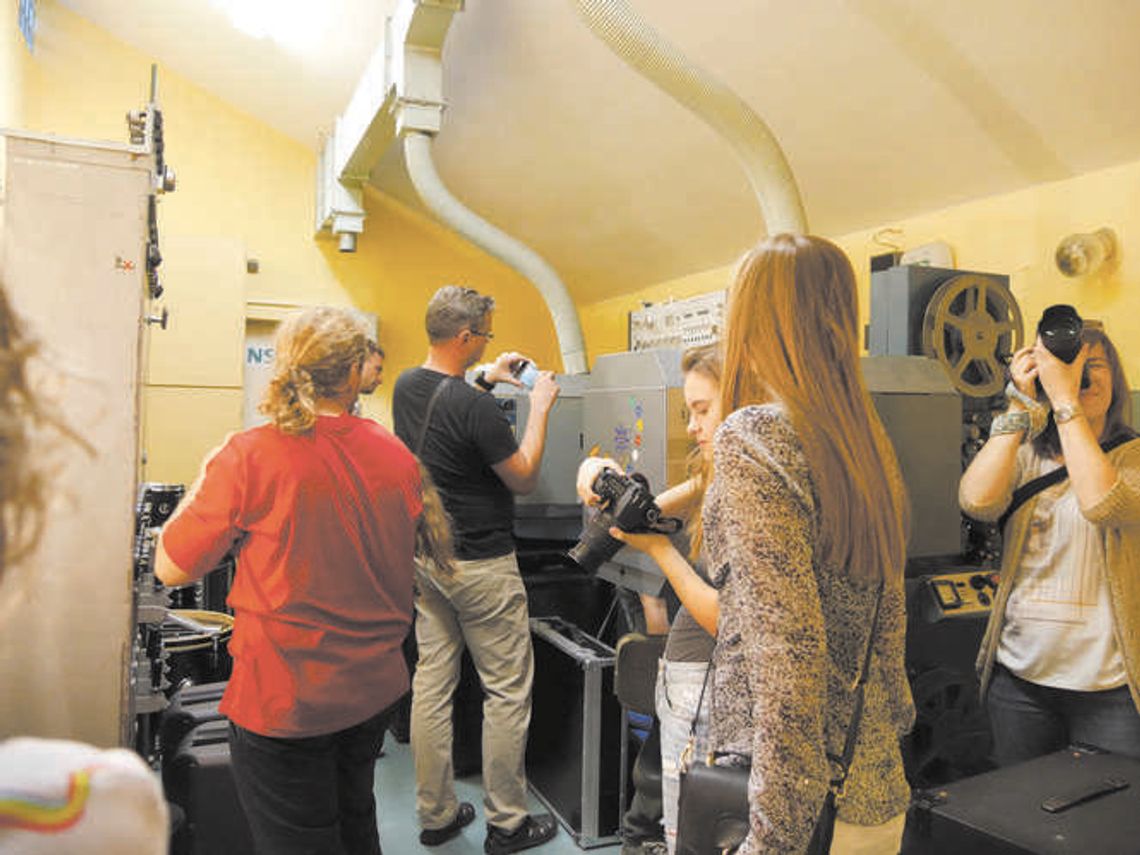 Pożegnanie z Domem Chemika. Ostatni spacer z aparatem