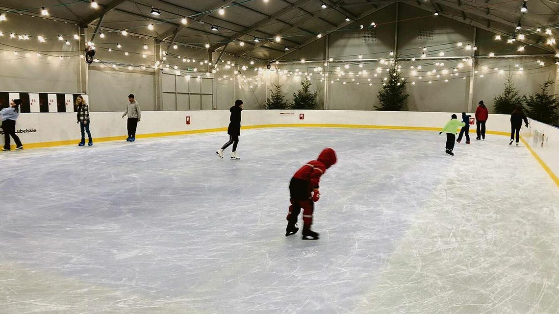 Pożegnanie z lodowiskiem. Ostatnie ślizganie w niedzielę
