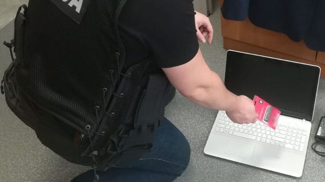 Poznał 27-latka i zaprosił go na alkohol. Gość okradł gospodarza Poznał 27-latka i zaprosił go na alkohol. Gość okradł gospodarza