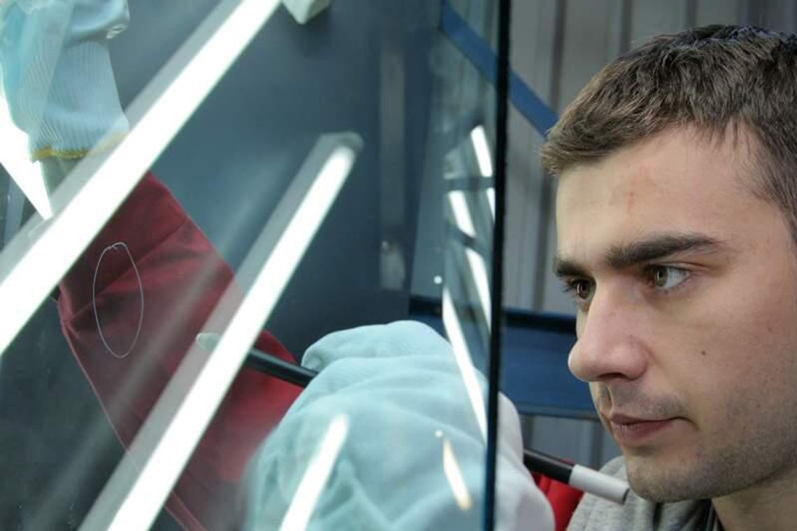 Praca dla studentów w branży motoryzacyjnej. Płacą do 12 zł za godzinę