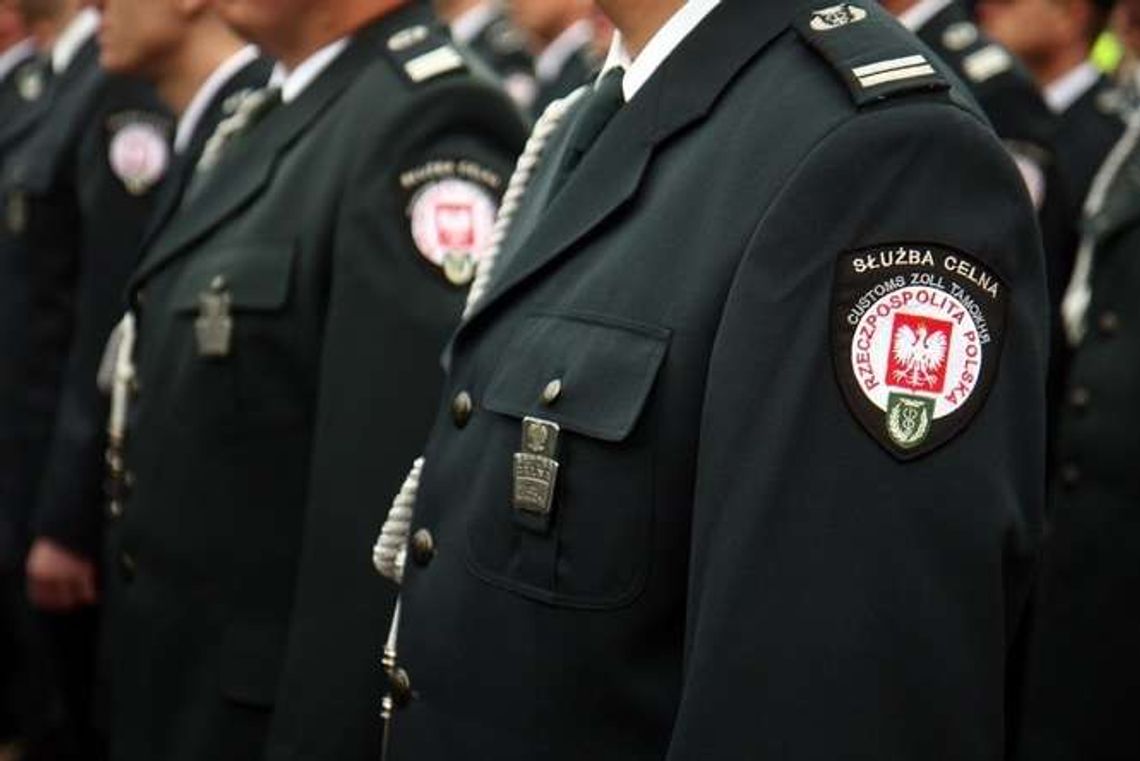 Praca: KAS szuka chętnych do służby w lubelskiej Służbie Celno-Skarbowej