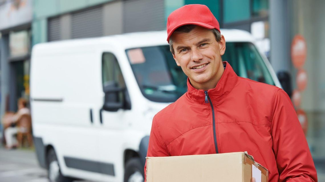 Praca kuriera przed świętami Praca kuriera przed świętami