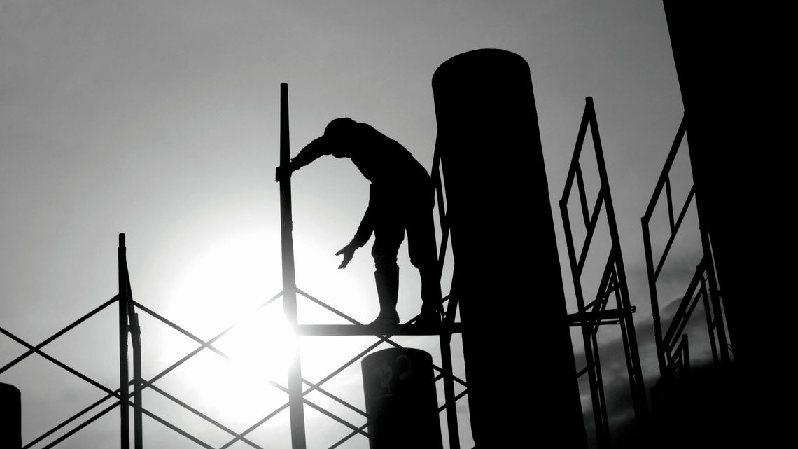 Praca na czarno nadal popularna. 15 tysięcy kontroli